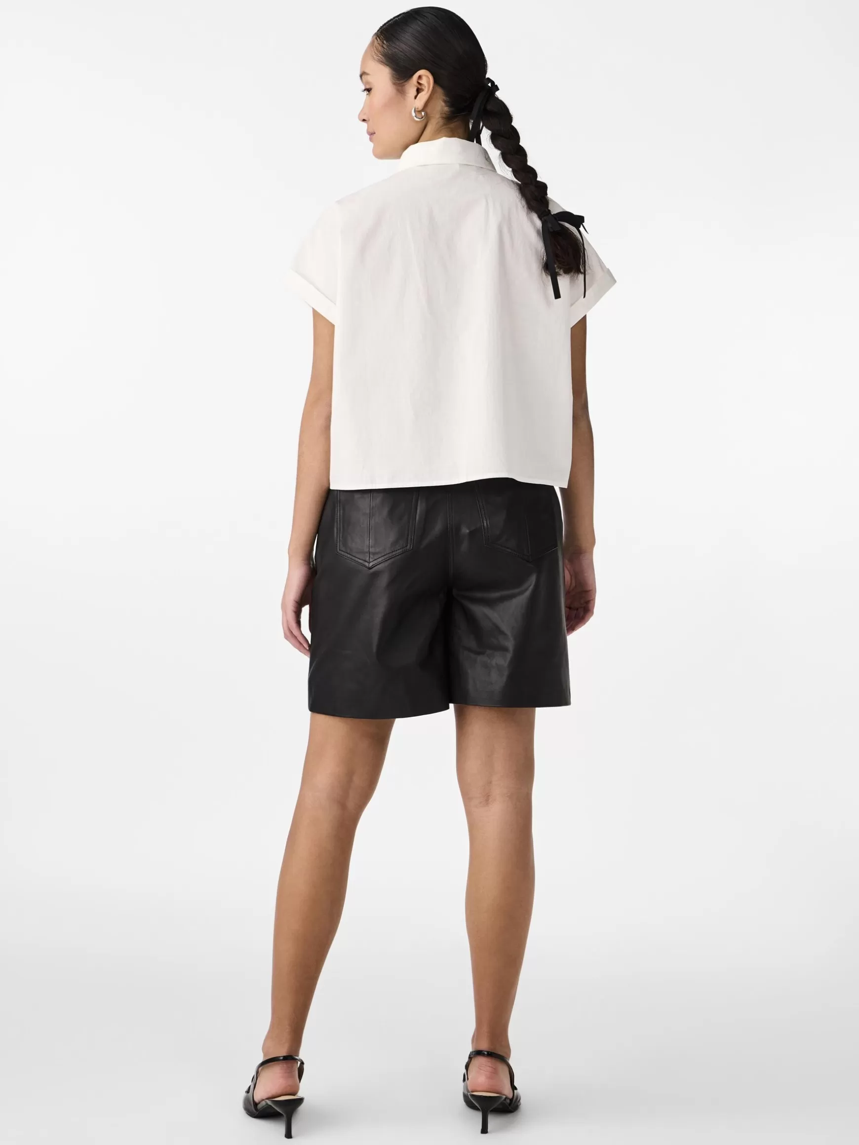 Discount YAS LAURA SKINNSHORTS Black